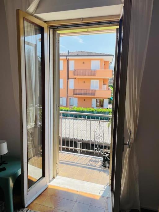 Apartment Al Lago, Torri Del Benaco Exterior foto